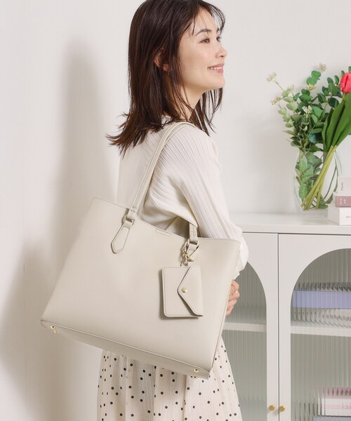 ITS'DEMO（イッツデモ）の「パスケース付きA4トート（トートバッグ・レディース・サンドベージュ/ナチュラル/ブラック・00）」の13枚目の写真