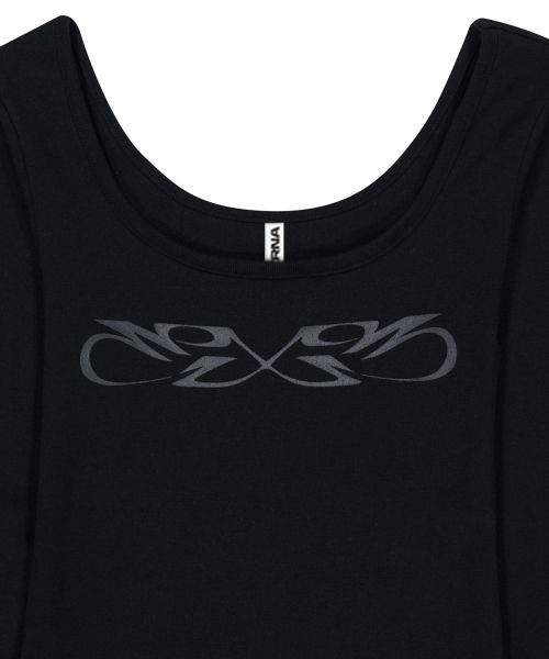 PORTERNA（ポルテナ）の「GRAPHIC U-NECK LONG SLEEVE T-SHIRT-BLACK（Tシャツ/カットソー・レディース・その他・X-SMALL）」の9枚目の写真