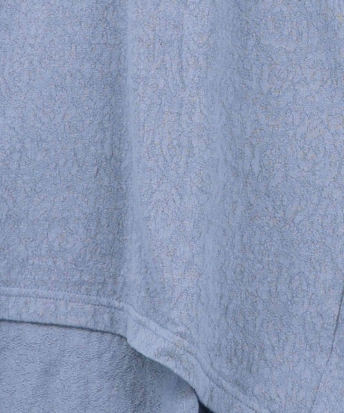 ScoLar（スカラー）の「161649：ソフトチュール×花ネコ柄 レイヤード風プルオーバー（Tシャツ/カットソー・レディース・ブルー/チャコールグレー/オフホワイト・M）」の10枚目の写真