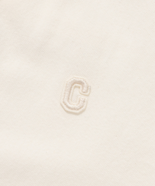 COVERNAT（カバーナット）の「ウィメンズ Cロゴデニムハーフシャツエクリュ（シャツ/ブラウス・レディース・その他・WS/WM）」の2枚目の写真