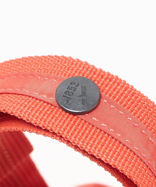 AIGLE(エーグル)の「<AIGLE> MiniPurse SLD(ショルダーバッグ・レディース・ネイビー/オレンジ・FREE)」の18枚目の写真