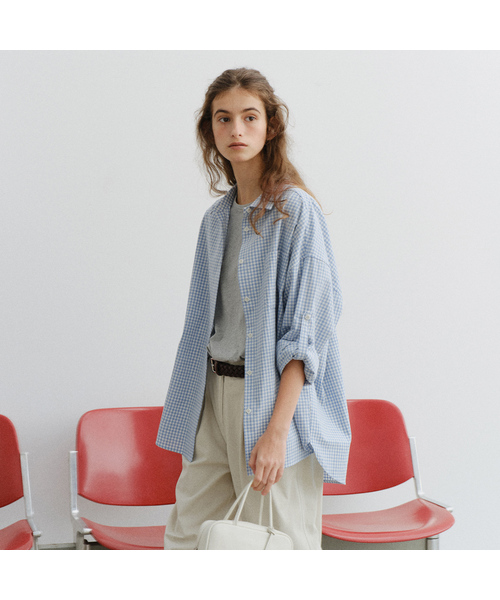 URAGO(ユラーゴ)の「Spring roll-up check shirt(シャツ/ブラウス・レディース・レッド/スカイブルー/ベージュ・FREE)」の3枚目の写真