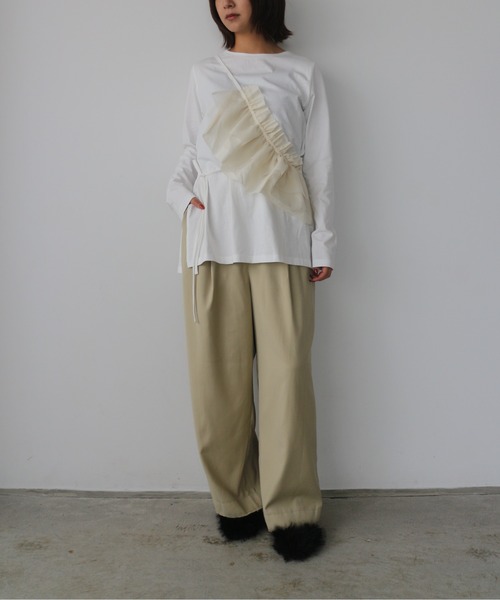 Pqran（クラン）の「【マルチWAY】2WAYフリルロンT（Tシャツ/カットソー・レディース・ホワイト×ブラック/ブラック/オフホワイト・FREE）」の14枚目の写真
