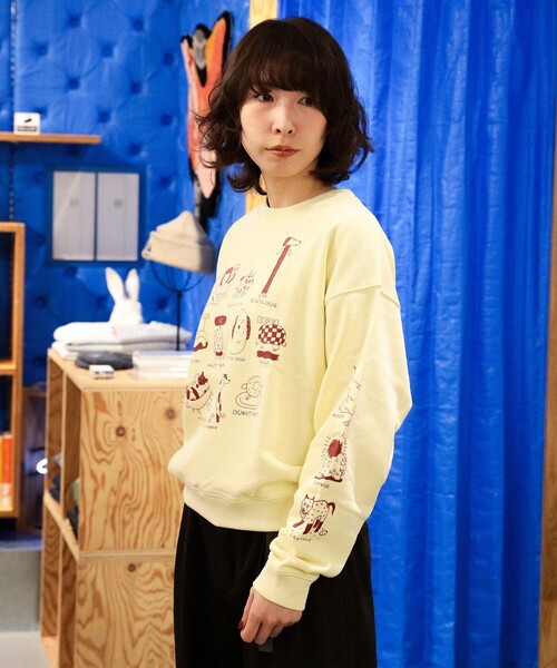 TOKYO CULTUART by BEAMS(トウキョウカルチャートバイビームス)の「norahi / AFTERLIFE DOGS Sweat(スウェット・レディース・クリーム/ブラック・MEDIUM/SMALL)」の6枚目の写真