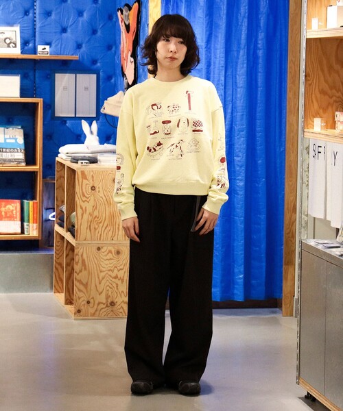 TOKYO CULTUART by BEAMS(トウキョウカルチャートバイビームス)の「norahi / AFTERLIFE DOGS Sweat(スウェット・レディース・クリーム/ブラック・MEDIUM/SMALL)」の5枚目の写真