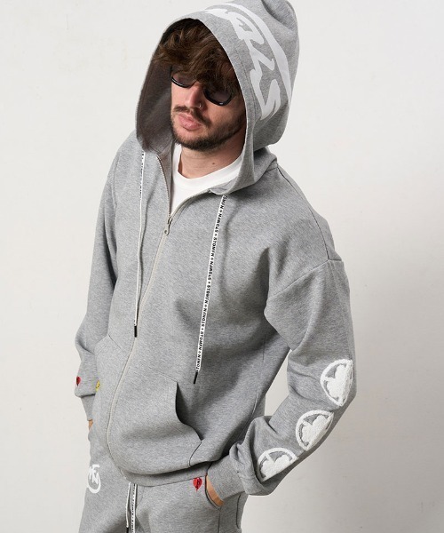 STUD MUFFIN(スタッドマフィン)の「mpa4116- T-Rストレッチポンチ ターゲットベアサガラパッチワーク-フロッキー ジップパーカー(624-02919)(パーカー・メンズ・ミックスグレー/ブラック/ブラウン・4/3/2)」の2枚目の写真
