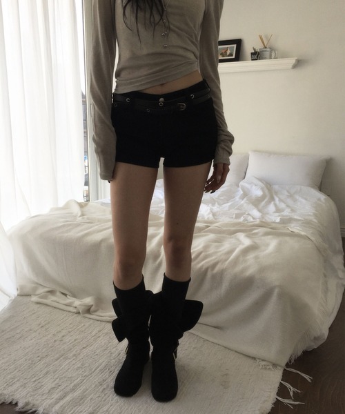 modimood(モディムード)の「フラップポケットローライズショートパンツ(骨盤パッド付)(その他パンツ・レディース・ブラック・SMALL/MEDIUM/LARGE)」の2枚目の写真