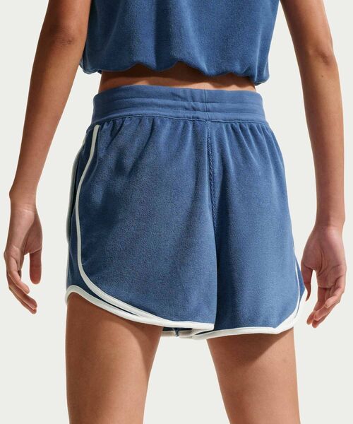NIKE(ナイキ)の「《セットアップ対応商品》ナイキ スポーツウェア チル テリー ウィメンズ ミッドライズ ショートパンツ / Nike Sportswear Chill Terry Women's Mid-Rise Shorts IF0572-461 Mystic Navy(その他パンツ・レディース・ブルー系その他・XS/L/M/S/XL)」の4枚目の写真