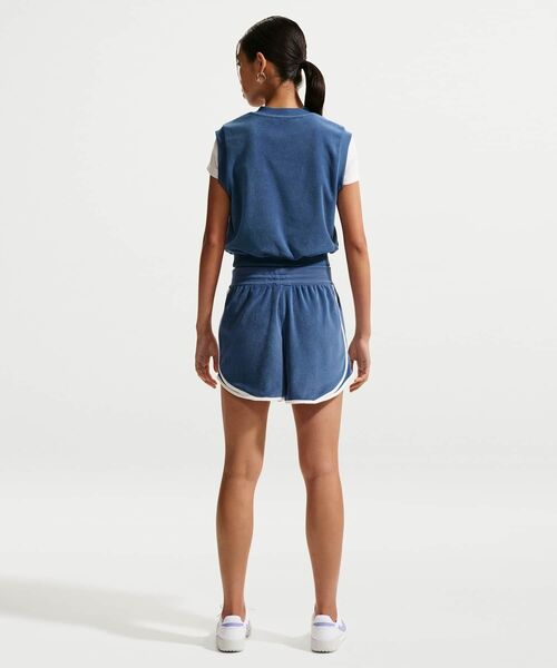 NIKE(ナイキ)の「《セットアップ対応商品》ナイキ スポーツウェア チル テリー ウィメンズ ミッドライズ ショートパンツ / Nike Sportswear Chill Terry Women's Mid-Rise Shorts IF0572-461 Mystic Navy(その他パンツ・レディース・ブルー系その他・XS/L/M/S/XL)」の2枚目の写真