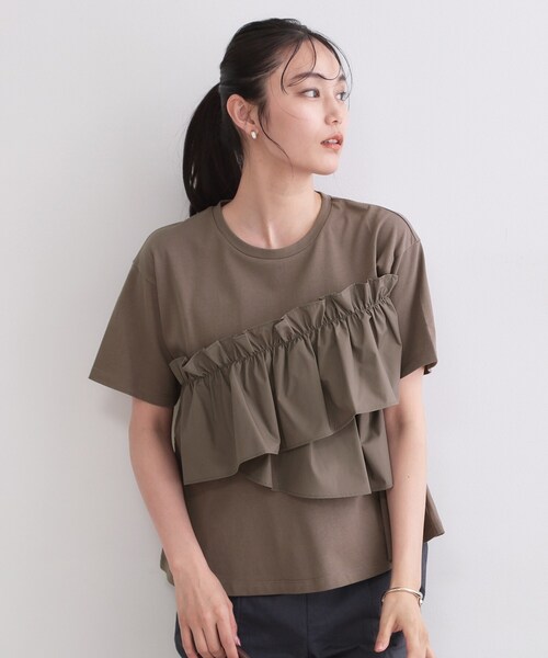 OPAQUE.CLIP(オペークドットクリップ)の「【接触冷感】アシメフリルドッキングカットソー《洗濯機OK》(Tシャツ/カットソー・レディース・ブラック/ブルー系その他/ダークグレー/ホワイト・42/40/38)」の9枚目の写真