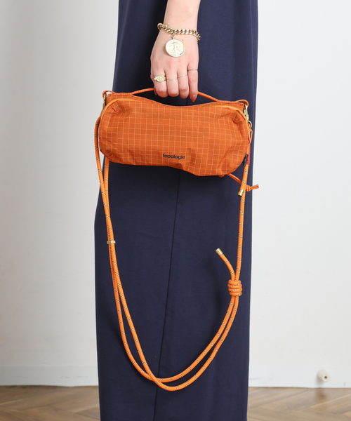 Topologie(トポロジー)の「【Topologie/トポロジー】Bottle sacoche orange(ショルダーバッグ・レディース・オレンジ・FREE)」の4枚目の写真