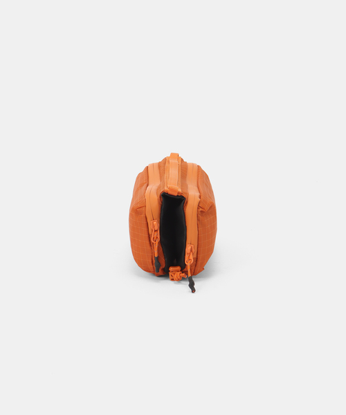 Topologie(トポロジー)の「【Topologie/トポロジー】Bottle sacoche orange(ショルダーバッグ・レディース・オレンジ・FREE)」の9枚目の写真