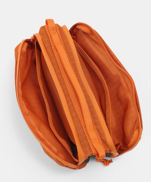 Topologie(トポロジー)の「【Topologie/トポロジー】Bottle sacoche orange(ショルダーバッグ・レディース・オレンジ・FREE)」の13枚目の写真
