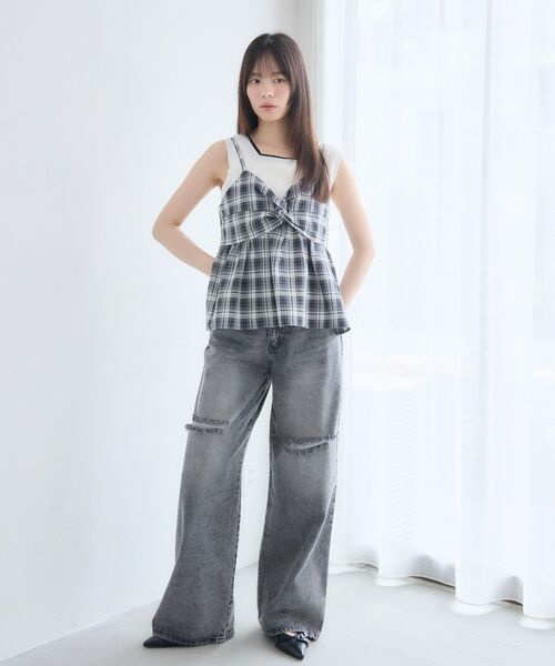 RETRO GIRL(レトロガール)の「【2サイズ】ストレートダメージデニムPT(デニムパンツ・レディース・ブラック/ライトブルー・LARGE/MEDIUM)」の16枚目の写真