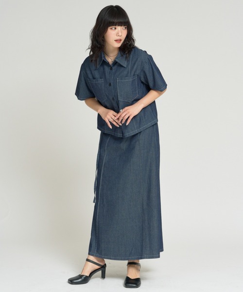 RU.TI.LE(ルチル)の「【RU.TI.LE】ダンガリー半そでシャツ+スカートセット(セットアップ・レディース・ネイビー/ライトブルー・MEDIUM)」の2枚目の写真