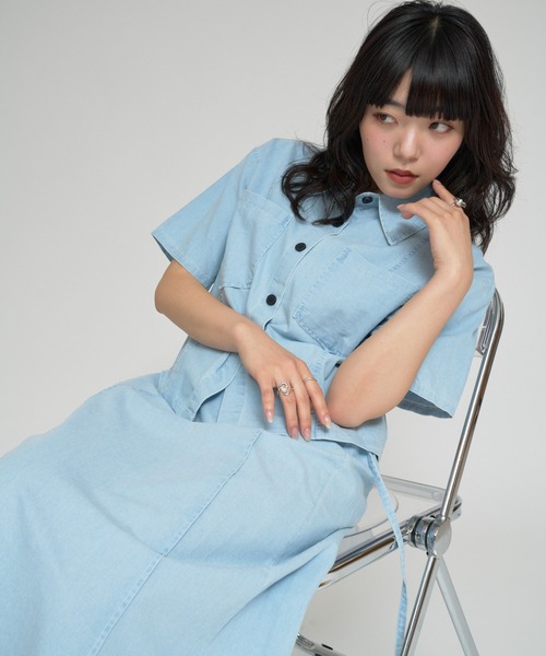 RU.TI.LE(ルチル)の「【RU.TI.LE】ダンガリー半そでシャツ+スカートセット(セットアップ・レディース・ネイビー/ライトブルー・MEDIUM)」の1枚目の写真