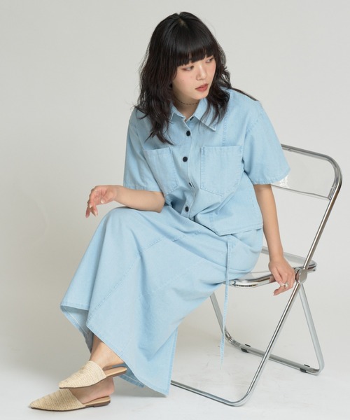 RU.TI.LE(ルチル)の「【RU.TI.LE】ダンガリー半そでシャツ+スカートセット(セットアップ・レディース・ネイビー/ライトブルー・MEDIUM)」の6枚目の写真