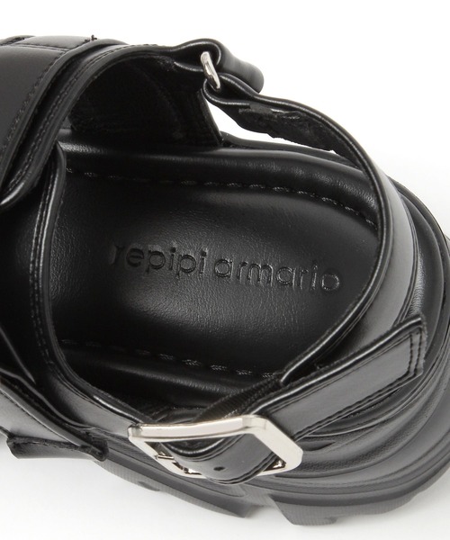 repipi armario(レピピ アルマリオ)の「ボリュームパフィサンダル(サンダル・キッズ・ブラック/オフホワイト・SMALL/MEDIUM/LARGE)」の10枚目の写真