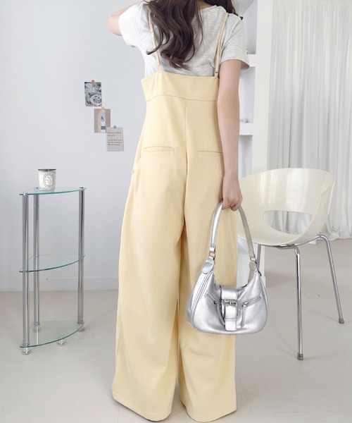 umune（ウムネ）の「サロペット フロントジップ ワイドパンツ オールインワン つなぎ オーバーオール 体型カバー ゆったり 脚長効果 カジュアル 秋 冬（サロペット/オーバーオール・レディース・ブラック/アイボリー/イエロー・FREE）」の9枚目の写真