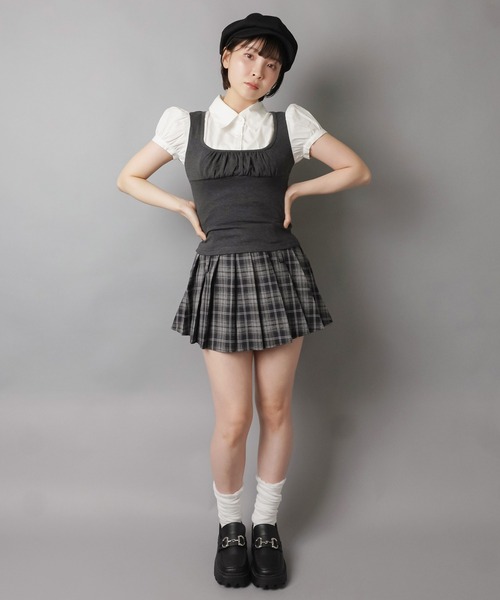 SPINNS(スピンズ)の「タンクトップレイヤード風パフスリーブブラウス/韓国ガーリー(シャツ/ブラウス・レディース・チャコール/グレー・ONESIZE)」の13枚目の写真