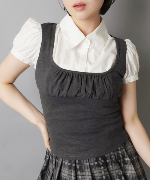 SPINNS(スピンズ)の「タンクトップレイヤード風パフスリーブブラウス/韓国ガーリー(シャツ/ブラウス・レディース・チャコール/グレー・ONESIZE)」の6枚目の写真