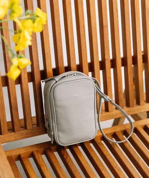 Beau're(ヴュレ)の「【BEAURE/ビュレ】縦型 ミニ ショルダー Bag B-26131(ショルダーバッグ・レディース・ブルー/ブラック・FREE)」の9枚目の写真