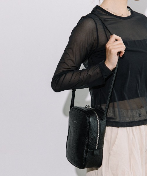 Beau're(ヴュレ)の「【BEAURE/ビュレ】縦型 ミニ ショルダー Bag B-26131(ショルダーバッグ・レディース・ブルー/ブラック・FREE)」の6枚目の写真