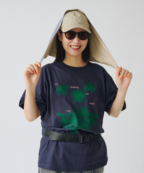 WHIMSIC(ウィムジック)の「【UNISEX/2サイズ展開】フローティング オン エアー シルクスクリーンプリントT(Tシャツ/カットソー・メンズ・ホワイト/ネイビー/ブラウン・1/2)」の18枚目の写真