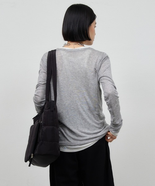 Shelly island(シェリーアイランド)の「シアーヘンリーネックトップス(Tシャツ/カットソー・レディース・ホワイト/ブラック/ブラウン/グレー・FREE)」の18枚目の写真