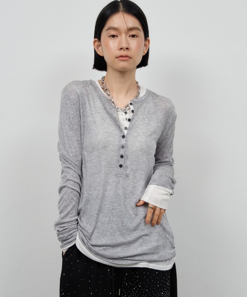 Shelly island(シェリーアイランド)の「シアーヘンリーネックトップス(Tシャツ/カットソー・レディース・ホワイト/ブラック/ブラウン/グレー・FREE)」の16枚目の写真