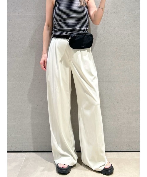 emmi(エミ)の「ストレッチ2タックパンツ(その他パンツ・レディース・ブラック/アイボリー・0/1)」の6枚目の写真