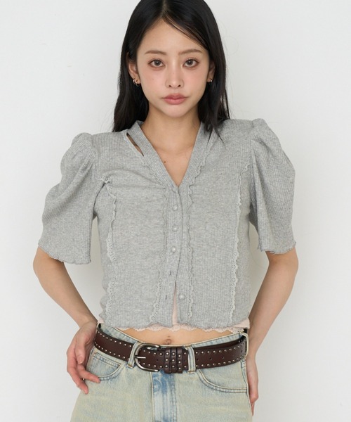 RAY CASSIN(レイカズン)の「【マルチウェイ】Vネックパワショルカーディガン / Tシャツ(Tシャツ/カットソー・レディース・ブラック/グレー/ホワイト・S)」の1枚目の写真
