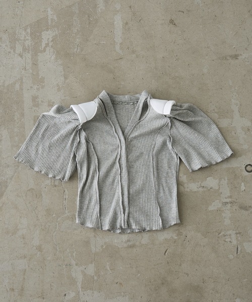 RAY CASSIN(レイカズン)の「【マルチウェイ】Vネックパワショルカーディガン / Tシャツ(Tシャツ/カットソー・レディース・ブラック/グレー/ホワイト・S)」の9枚目の写真