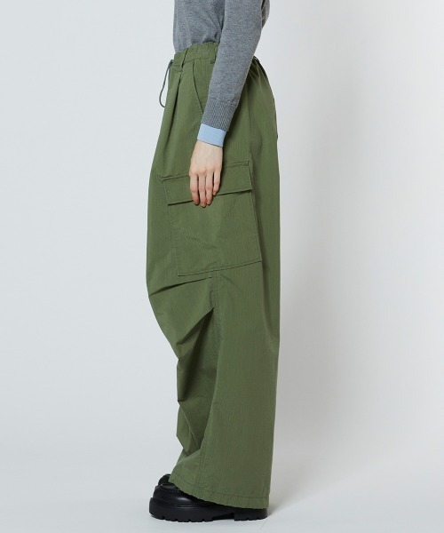 DOUBLE STANDARD CLOTHING(ダブルスタンダードクロージング)の「リップストップカーゴパンツ(カーゴパンツ・レディース・カーキ・36/38)」の4枚目の写真