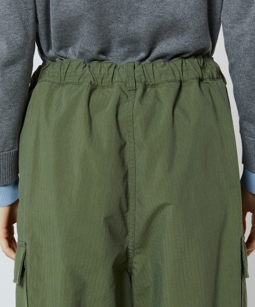 DOUBLE STANDARD CLOTHING(ダブルスタンダードクロージング)の「リップストップカーゴパンツ(カーゴパンツ・レディース・カーキ・36/38)」の10枚目の写真