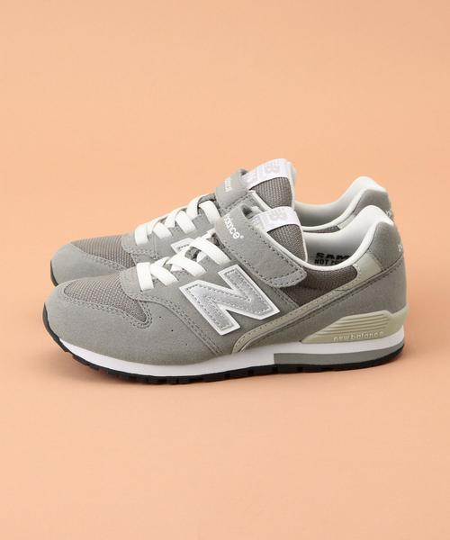 NEW BALANCE（ニューバランス）の「【NEW　BALANCE(ニューバランス)】KV996 17cm-24cm（スニーカー・キッズ・グレー/ネイビー・20.5cm/21cm/20cm/17cm/23.5cm/22.5cm/21.5cm/19cm/19.5cm/18.5cm/22cm/23cm/24cm/18cm/17.5cm）」の3枚目の写真