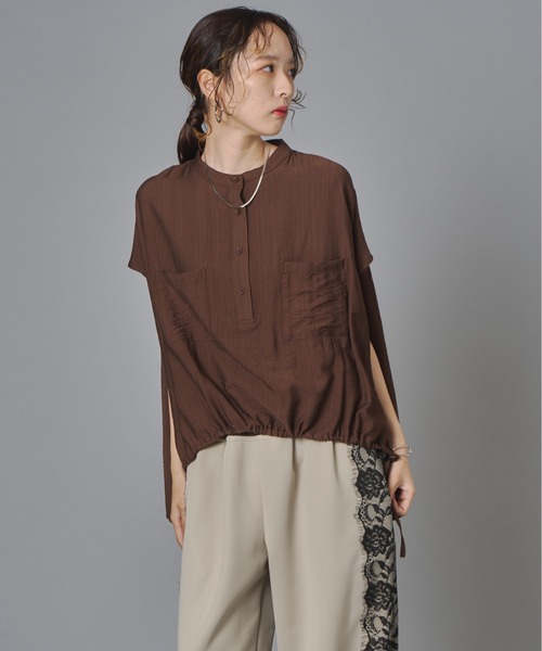 terrace(テラス)の「ドロスト付きプルオーバーポケットシャツ(Tシャツ/カットソー・レディース・ブラック/ブラウン/オフホワイト・FREE)」の17枚目の写真