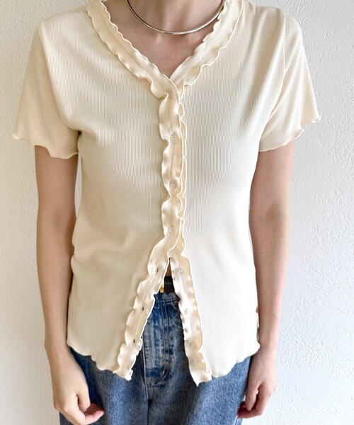 Omekashi(オメカシ)の「【リバイバル/チャーム付き】半袖フリルカーディガン(Tシャツ/カットソー・レディース・アイボリー/ブラック/ブラウン・FREE)」の5枚目の写真
