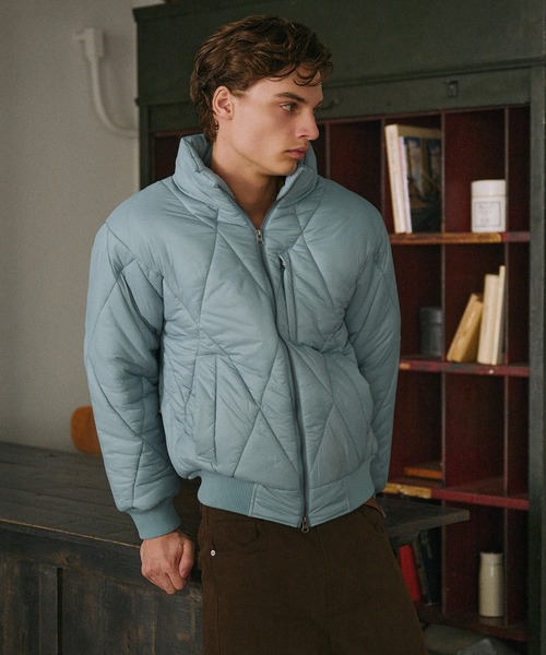 Adoon plain（アドーンプレーン）の「Daiamond Quilted Padded Blouson / ダイヤキルト中綿ブルゾン（ブルゾン・メンズ・ブラック/ブラウン/チャコールグレー/ライトブルー・LARGE/MEDIUM）」の20枚目の写真