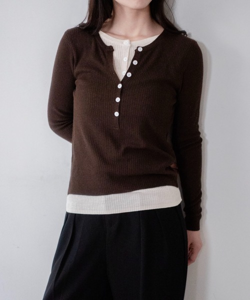 on:nue(オンニュ)の「【on:nue】バイカラーヘンリーネックリブニット /26-27 AW COLLECTION(ニット/セーター・レディース・ネイビー/グレー/ブラウン・FREE)」の6枚目の写真