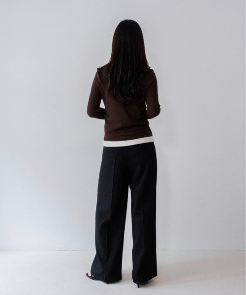 on:nue(オンニュ)の「【on:nue】バイカラーヘンリーネックリブニット /26-27 AW COLLECTION(ニット/セーター・レディース・ネイビー/グレー/ブラウン・FREE)」の12枚目の写真