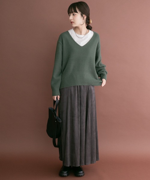 ITEMS URBANRESEARCH（アイテムズ アーバンリサーチ）の「シャギーVネックニット（ニット/セーター・レディース・ベージュ系その他/グリーン系その他/オフホワイト・FREE）」の20枚目の写真