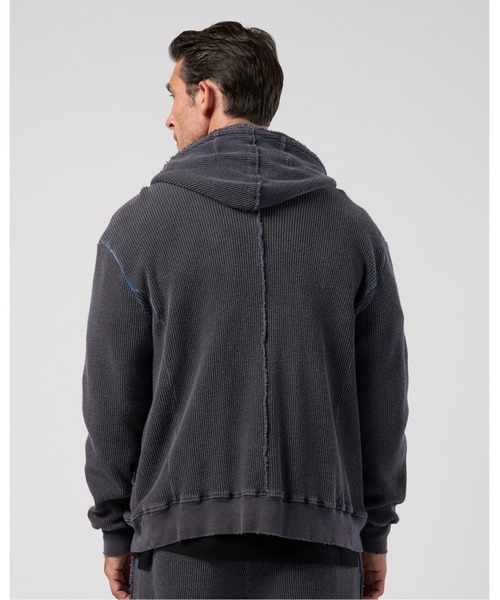 wjk（ダヴルジェイケイ）の「hard dry waffle damage zip hoodie（パーカー・メンズ・ネイビー/チャコール/ピンク・X-LARGE/LARGE/MEDIUM/SMALL）」の6枚目の写真