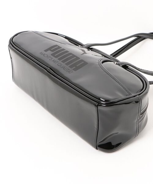 PUMA（プーマ）の「PUMA プーマ M 1976 FLUTE GRIP BAG カジュアルバッグ 092864 01BK（ボディバッグ/ウエストポーチ・メンズ・ブラック・FREE）」の3枚目の写真