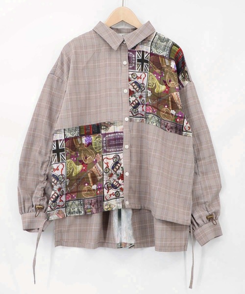 iS ScoLar(イズスカラー)の「563208:チェック×コラージュ柄 ドロスト付きシャツ(シャツ/ブラウス・レディース・ブラック/ブラウン・M)」の1枚目の写真