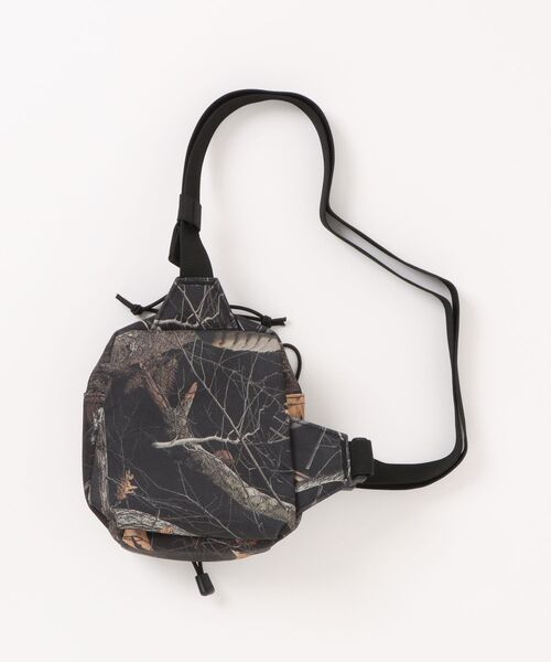 Carhartt WIP（カーハートダブリューアイピー）の「【Carhartt WIP / カーハートダブリューアイピー】Kickflip Shoulder Bag（ショルダーバッグ・メンズ・その他1・FREE）」の2枚目の写真