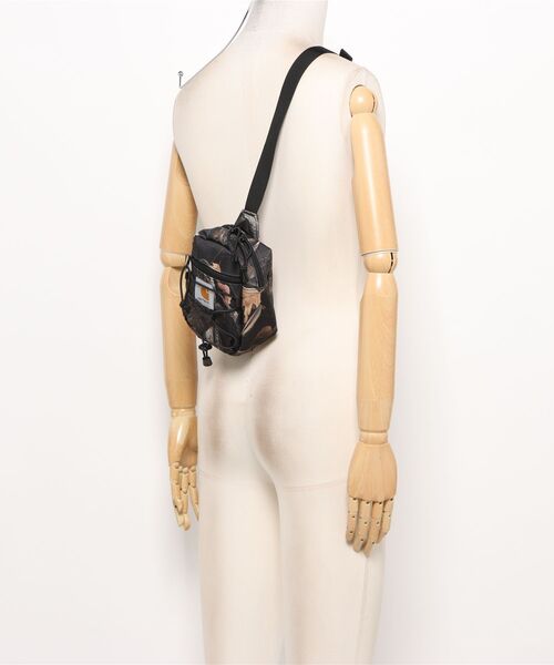 Carhartt WIP（カーハートダブリューアイピー）の「【Carhartt WIP / カーハートダブリューアイピー】Kickflip Shoulder Bag（ショルダーバッグ・メンズ・その他1・FREE）」の5枚目の写真
