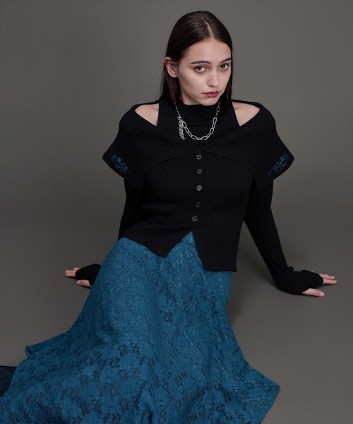 Ellno de Mavie(エルノデメヴィ)の「フラワー刺繍オフショルニットトップス(ニット/セーター・レディース・ブルーグリーン/ブラック・FREE)」の18枚目の写真