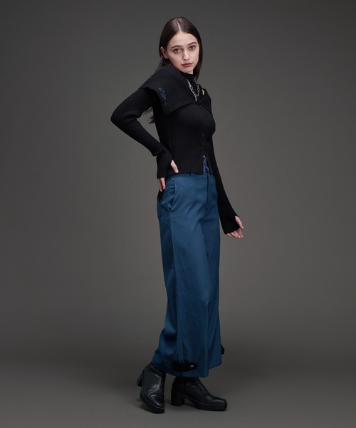 Ellno de Mavie(エルノデメヴィ)の「フラワー刺繍オフショルニットトップス(ニット/セーター・レディース・ブルーグリーン/ブラック・FREE)」の15枚目の写真