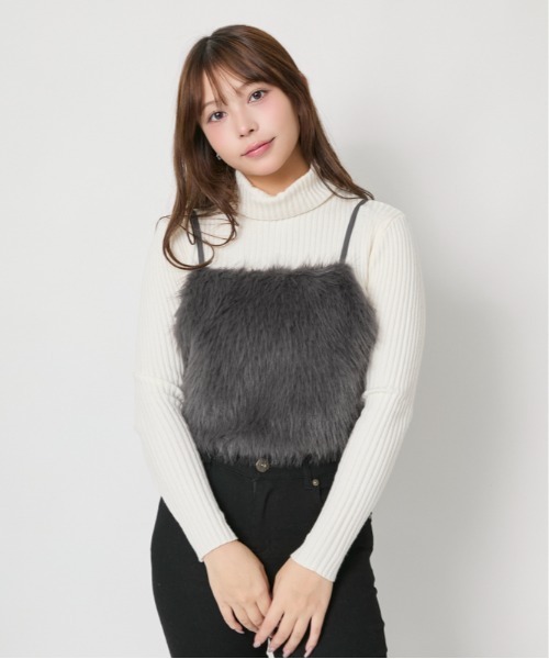 GORGE（ゴージ）の「シャギーファー キャミビスチェ｜全2色（その他トップス・レディース・ベージュ/チャコール・F）」の6枚目の写真
